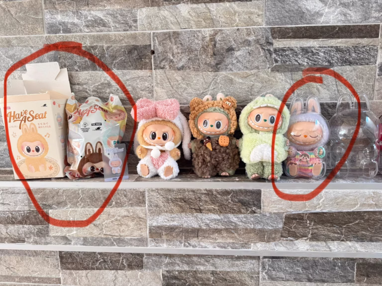 labubu sitting party baby clothes first and second generation blind box using Labubu baby clothes Labubu clothes plush rubber face photo review